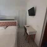 Villa-hotel Ludianna Golem