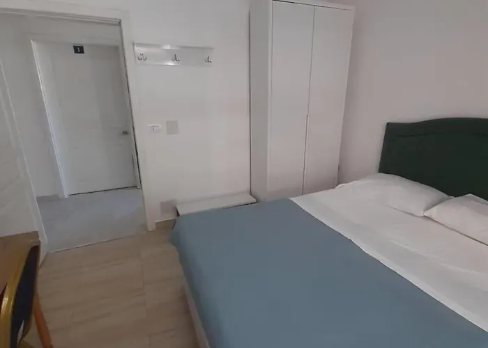 Villa-hotel Ludianna Maison d'hôtes