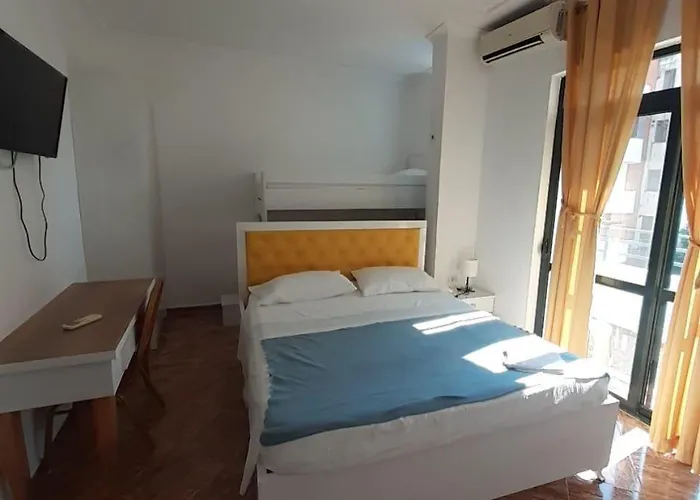 Πανσιόν Villa-hotel Ludianna *